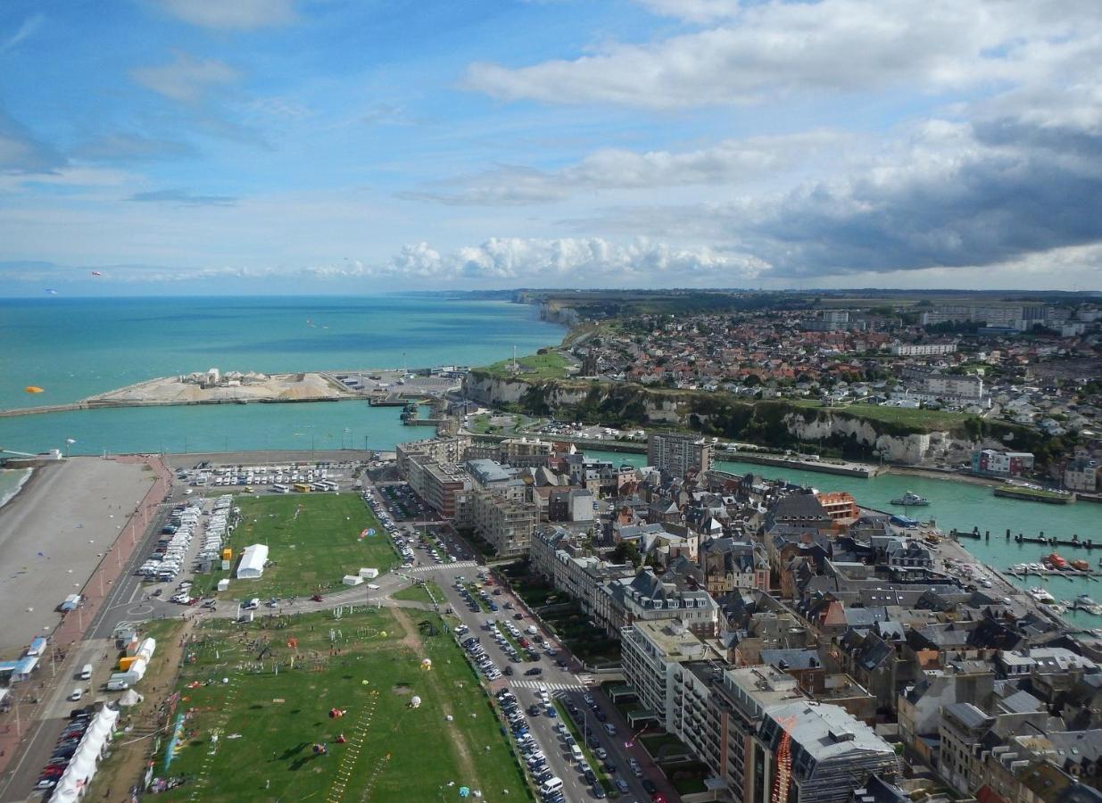 Appartement L'Horizon Bleu - Vue Panoramique & Proche Plage - Espace & Confort à Dieppe Extérieur photo